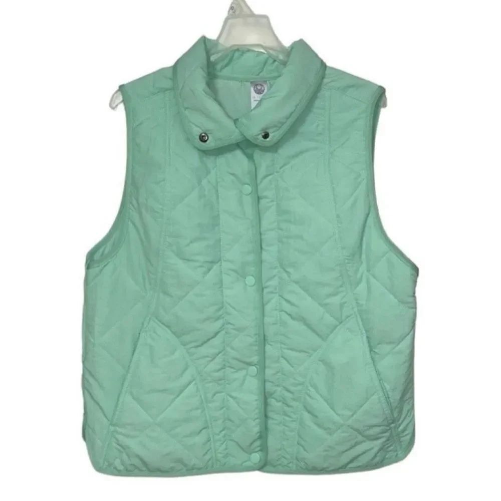 Te verde Quilted Green Lightweight
Vest(Size Small)